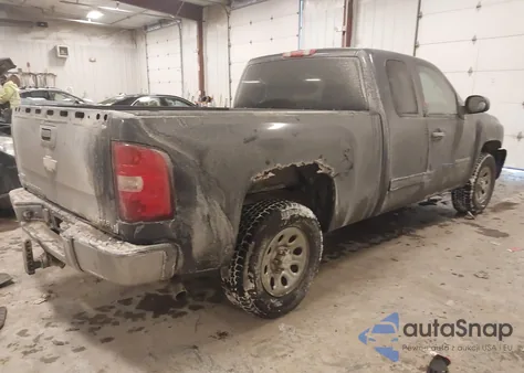 2010 Chevrolet Silverado 1500 Ls z USA, uszkodzony, nr VIN 1GCSKREA9AZ109269